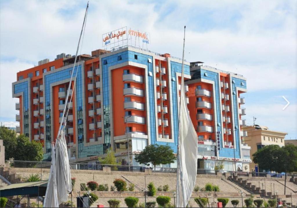 Aswan Plaza - Share Apartment Eksteriør billede